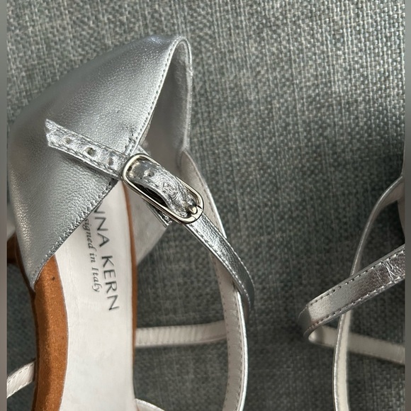 Anna Kern ballroom dance shoes silver size 6.5 - Picture 6 of 15